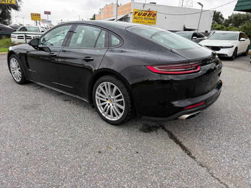 2017 Porsche Panamera