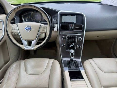 2015 Volvo XC60 T5 Drive-E Premier