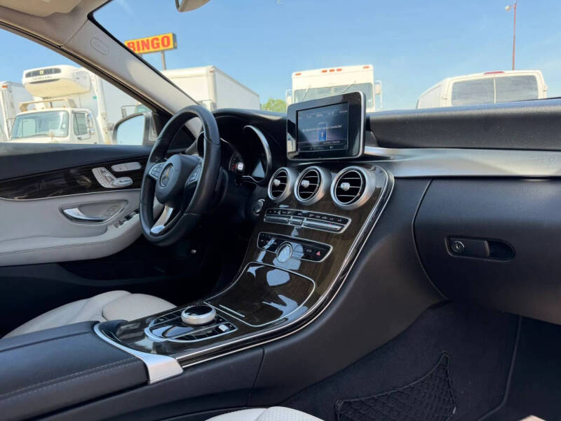 2018 Mercedes-Benz C-Class C 300
