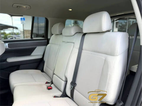 2024 Hyundai Santa Fe SE