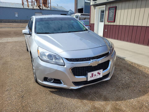 2015 Chevrolet Malibu for sale at J & S Auto Sales in Thompson ND