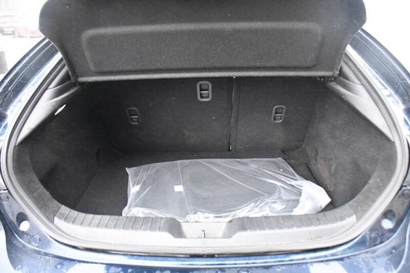 2024 Mazda Mazda3 Hatchback 2.5 S Preferred