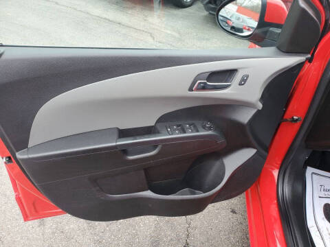 2015 Chevrolet Sonic LT Auto