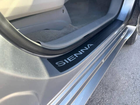 2012 Toyota Sienna Limited 7-Passenger