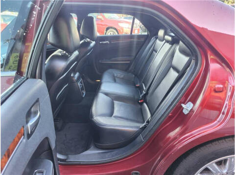 2012 Chrysler 300 Limited