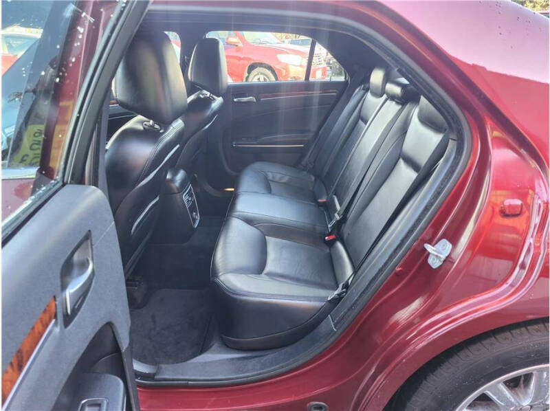 2012 Chrysler 300 Limited