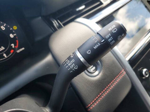 2023 Land Rover Discovery Sport P250 SE R-Dynamic