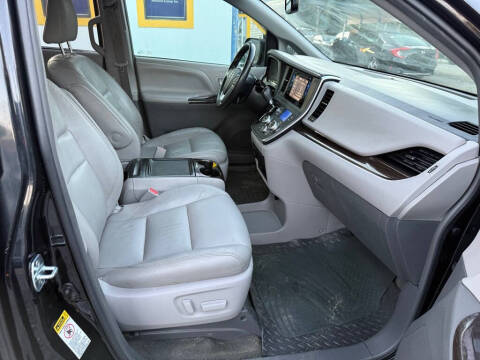 2017 Toyota Sienna
