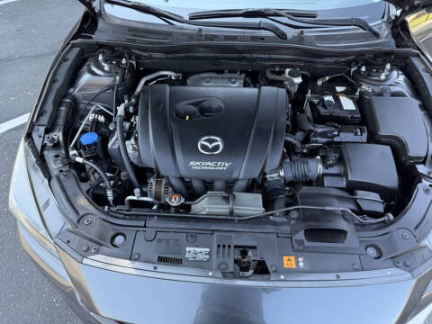 2017 Mazda MAZDA3 Touring