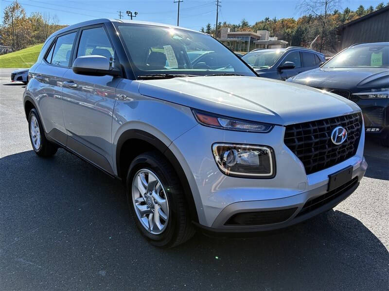 2023 Hyundai Venue SE
