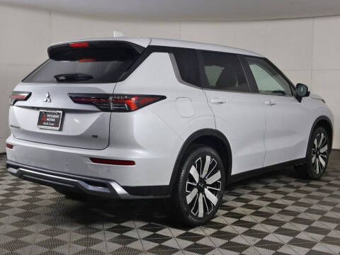 2026 Mitsubishi Outlander SE