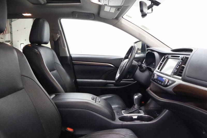 2016 Toyota Highlander