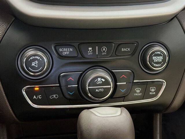 2017 Jeep Cherokee Overland