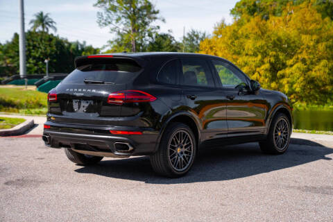 2017 Porsche Cayenne Platinum Edition