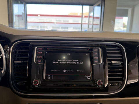 2018 Volkswagen Beetle 2.0T SE