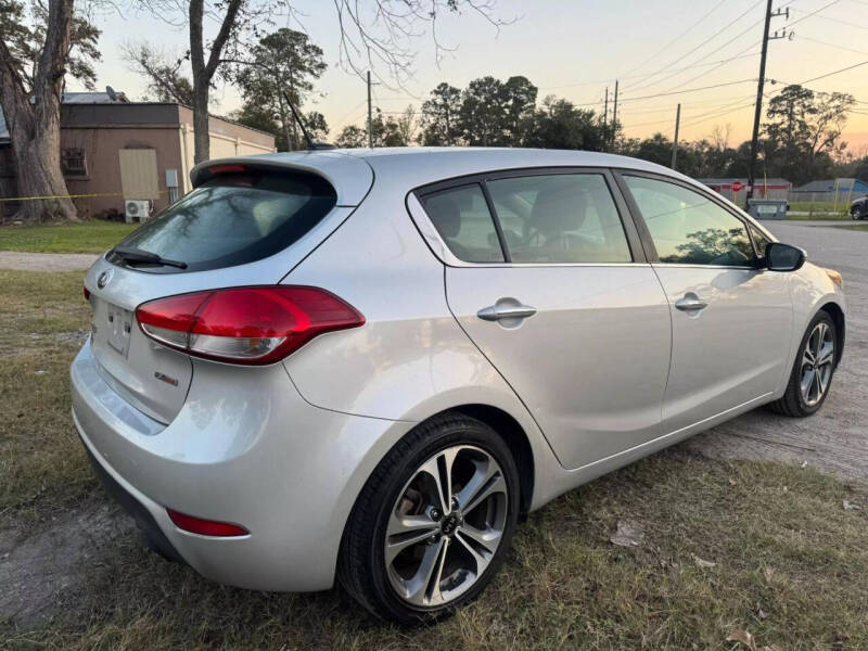 2016 Kia Forte5 EX photo 5