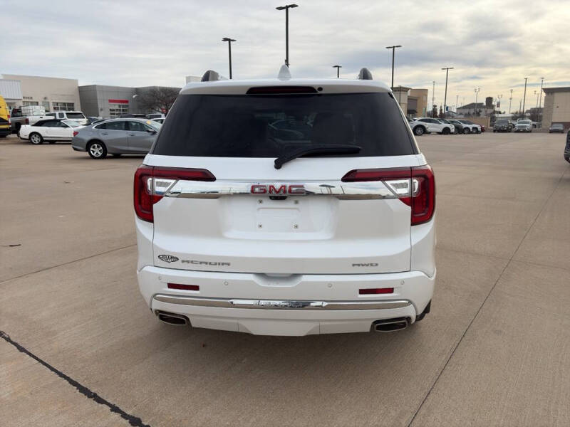 2021 GMC Acadia Denali