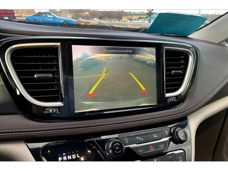 2021 Chrysler Pacifica Touring