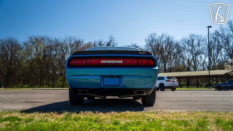 2010 Dodge Challenger SRT8