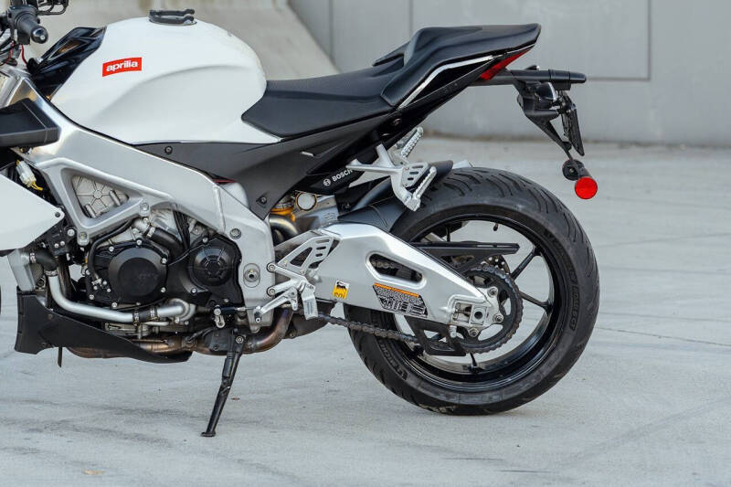2015 Aprilia Tuono V4