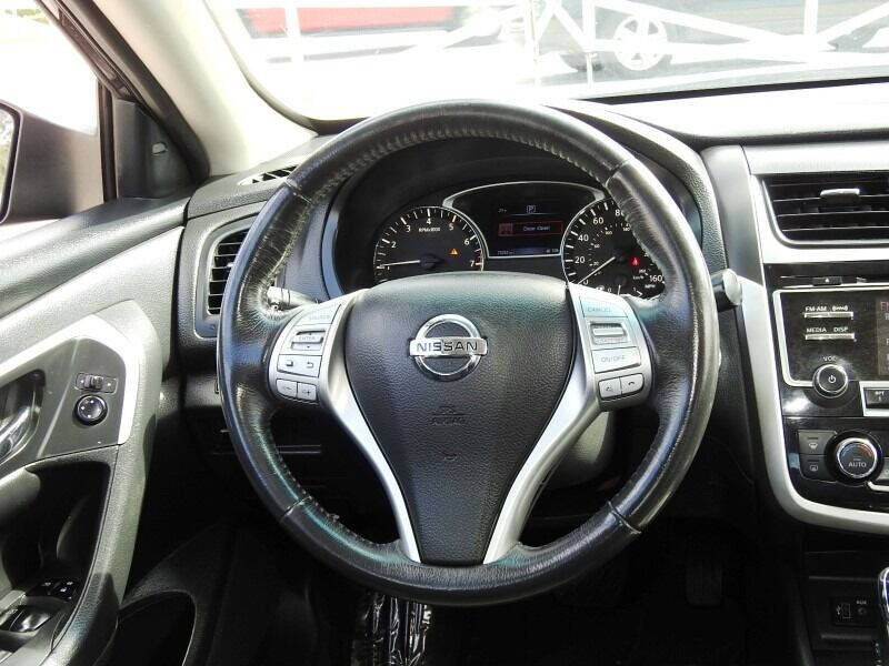 2018 Nissan Altima  - $13,900