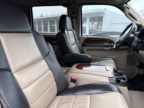 2005 Ford Excursion Eddie Bauer