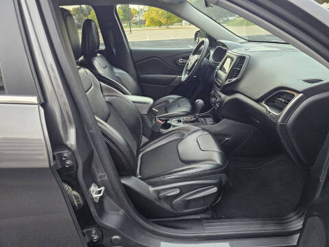 2019 Jeep Cherokee Latitude Plus