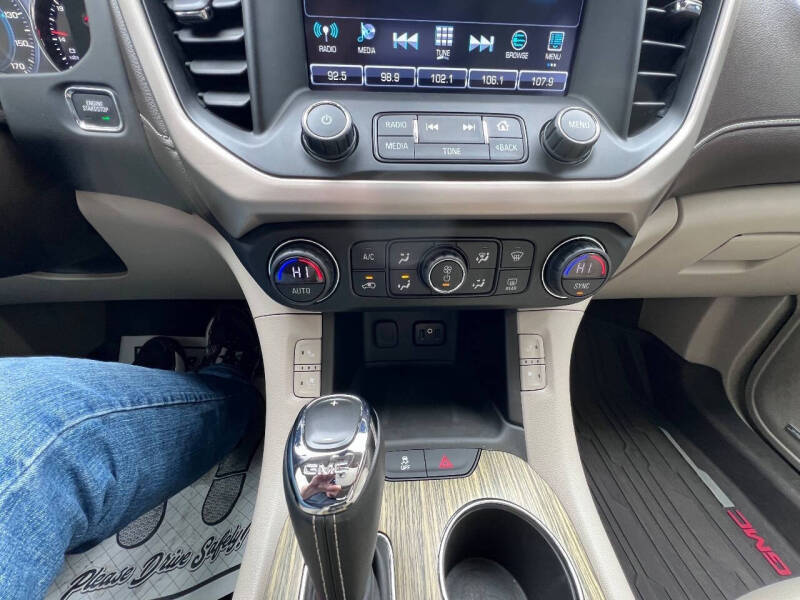 2019 GMC Acadia Denali