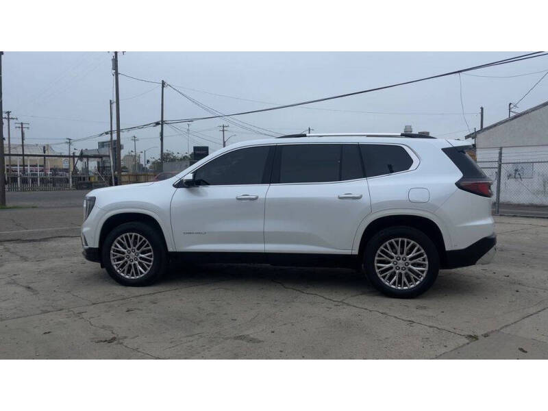 2024 GMC Acadia Denali