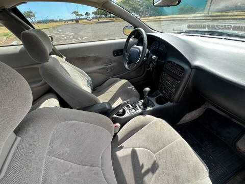 2001 Saturn S-Series SC2