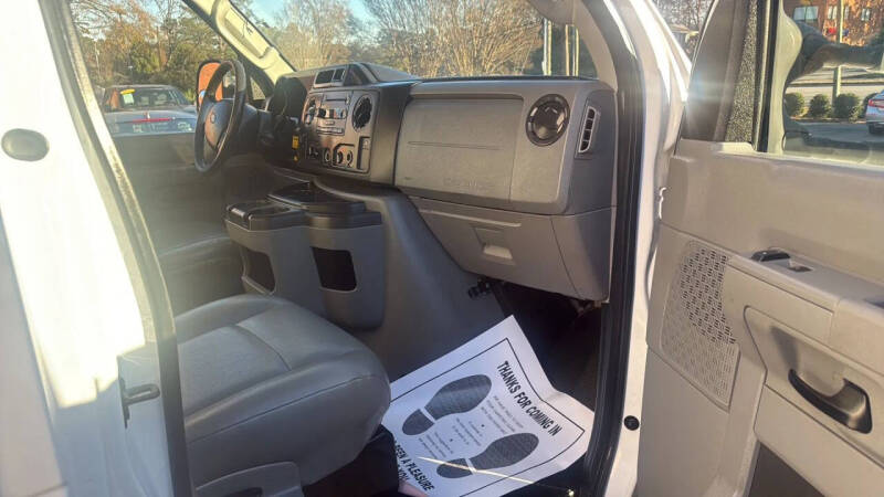 2012 Ford E-Series E-450 SD