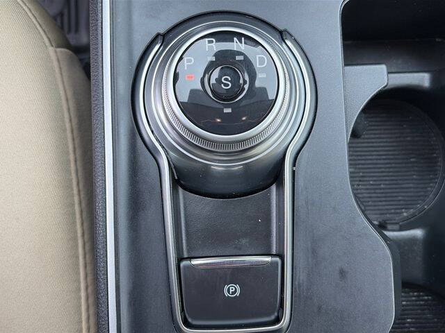 2022 Ford Edge SE