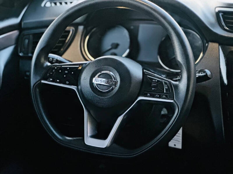 2017 Nissan Rogue Sport S