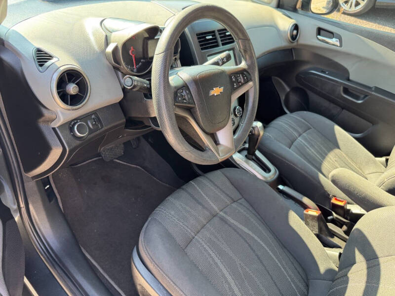 2016 Chevrolet Sonic LT Auto