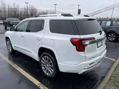2023 GMC Acadia Denali
