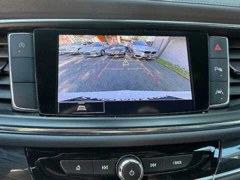 2022 Buick Enclave Essence