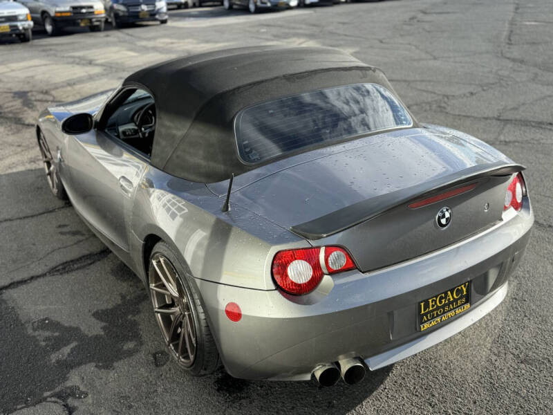 2005 BMW Z4 2.5i