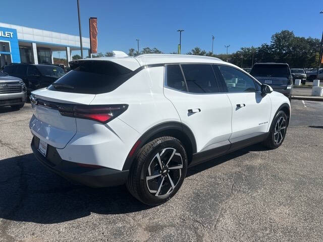 2026 Chevrolet Equinox EV LT 2