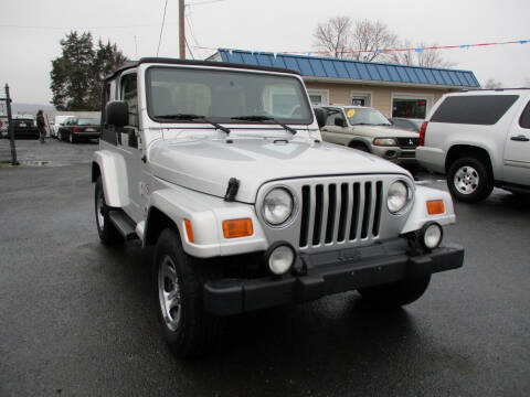 2003 Jeep Wrangler for sale at Supermax Autos in Strasburg VA