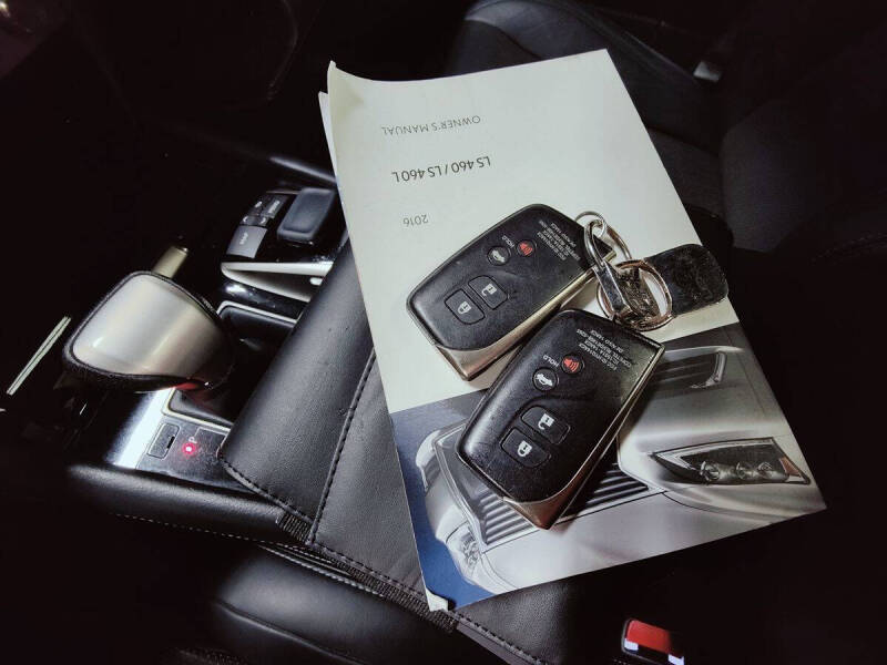 2016 Lexus LS 460