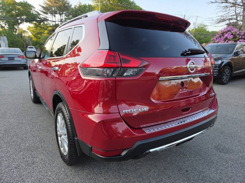2017 Nissan Rogue SV