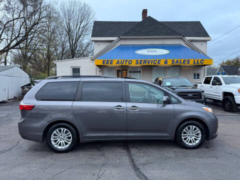 2015 Toyota Sienna for sale at EEE AUTO SERVICES AND SALES LLC - CINCINNATI in Cincinnati OH