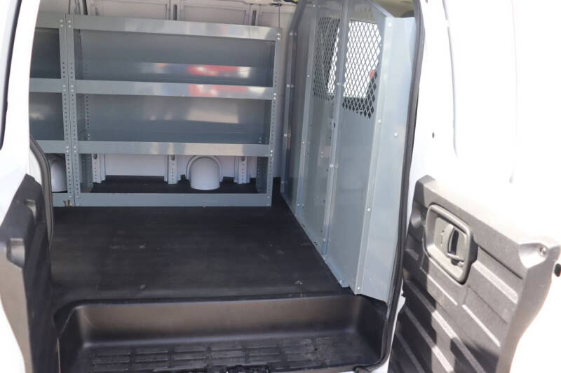2021 GMC Savana 2500
