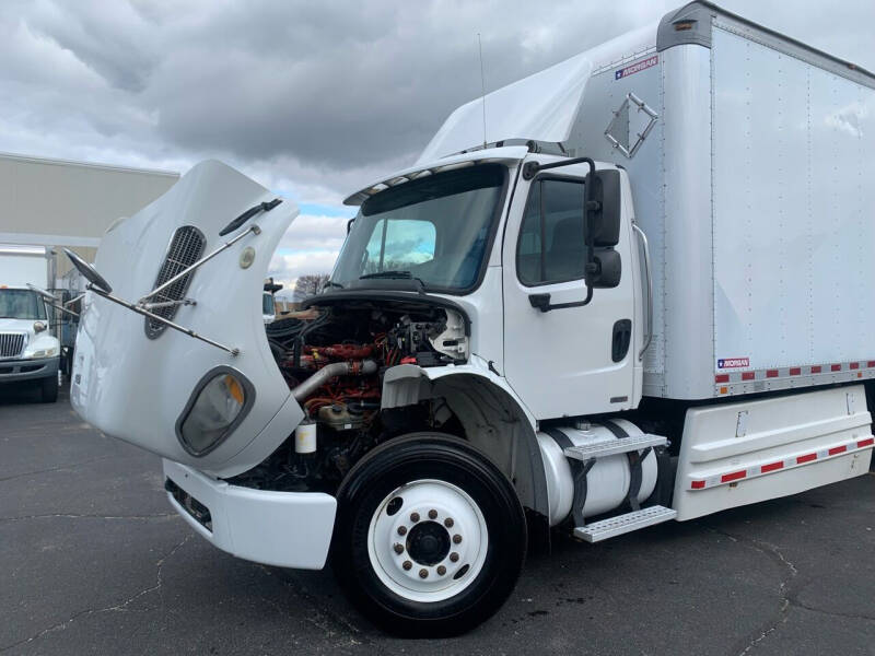 2012 Freightliner M2 106