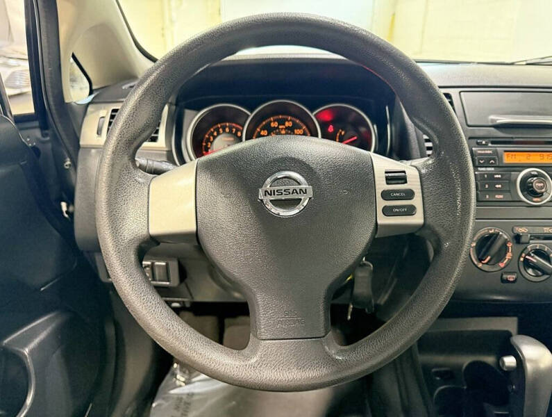 2009 Nissan Versa 1.8 S