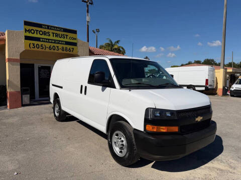 2022 Chevrolet Express 2500