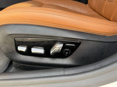 2019 BMW 5 Series 530i