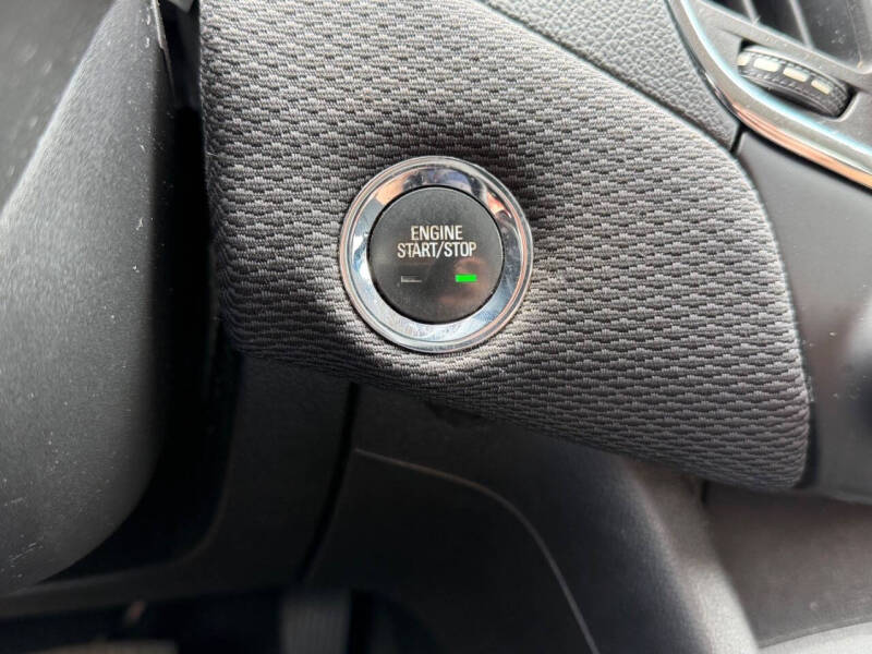 2017 Chevrolet Cruze LT Auto