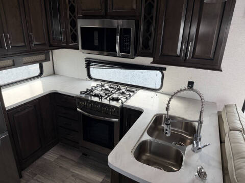2022 Dutchman Rv 5th wheel