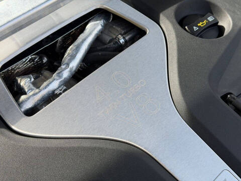 2023 Aston Martin DBX 707